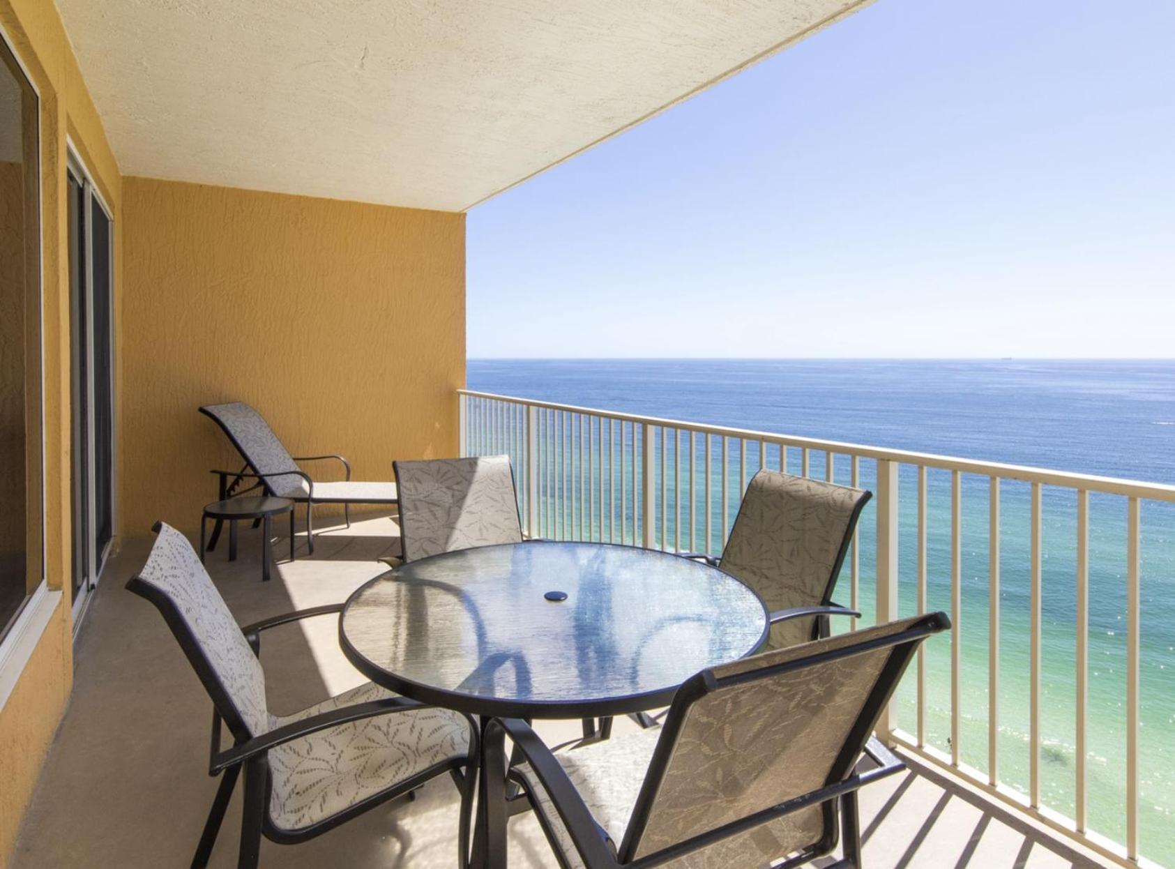 Treasure Island Unit 2011: Sunset Sands, 2 Bed/2 Bath Retreat - Sleeps 8! Holiday home Panama City Beach